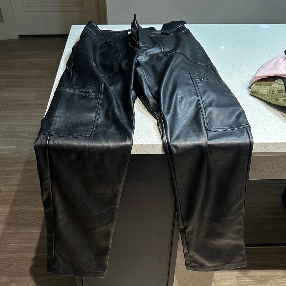 DKNY Men's Black Cargo Pants